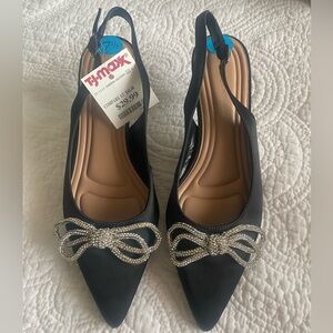 Elegant Black Slingback Kitten Heels with Rhinestone Bow